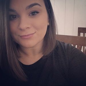 Meet your Posher, Shana